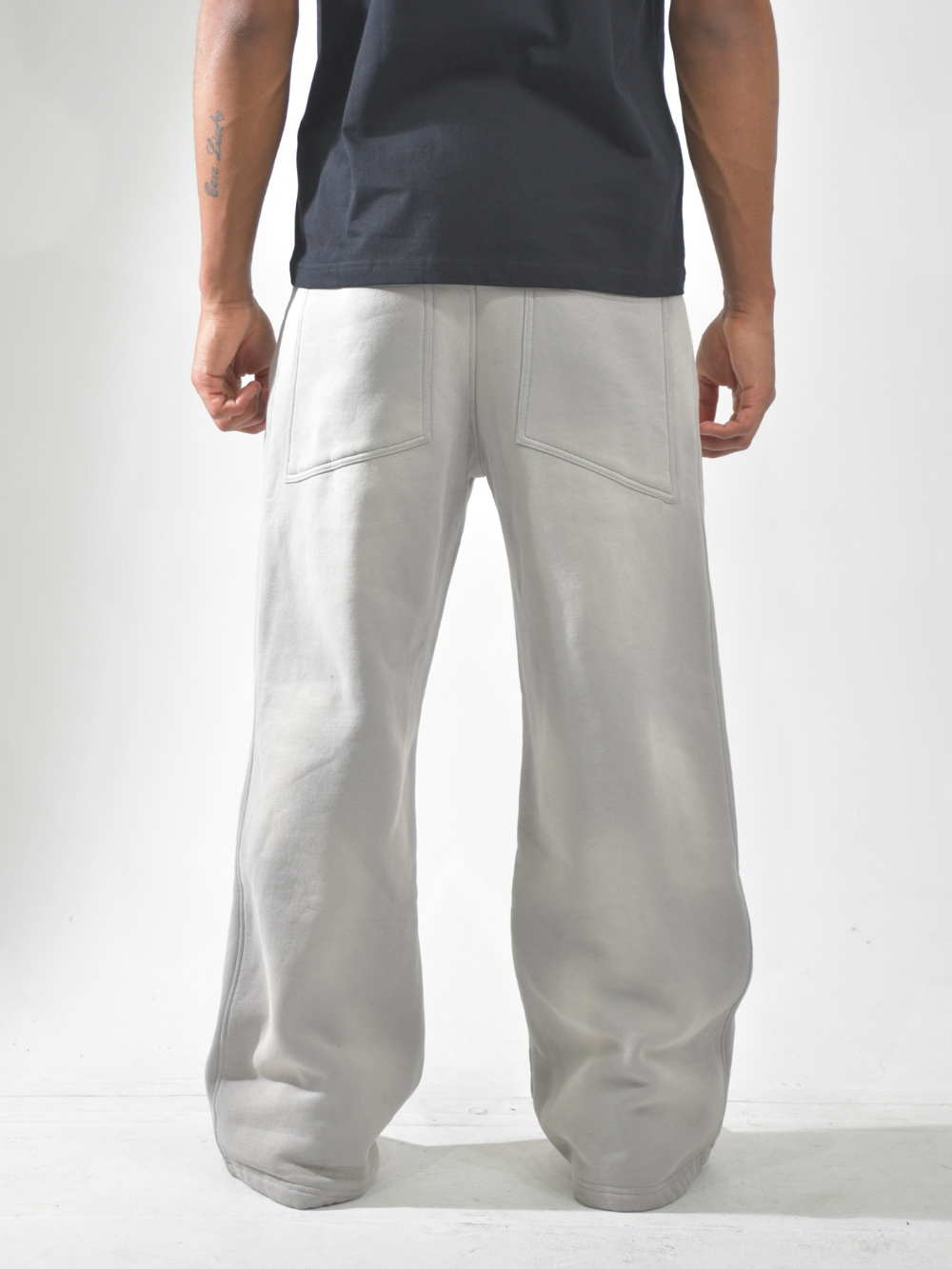 WASHED SWEATS