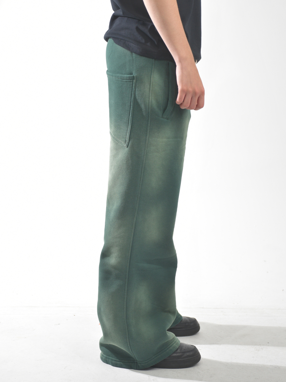 WASHED SWEATS