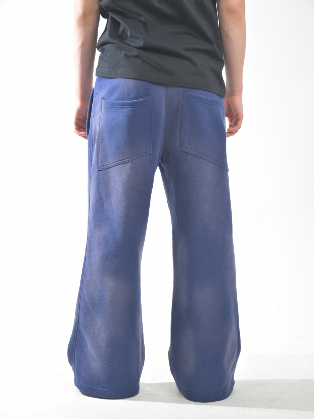 WASHED SWEATS