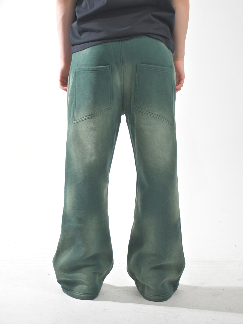 WASHED SWEATS